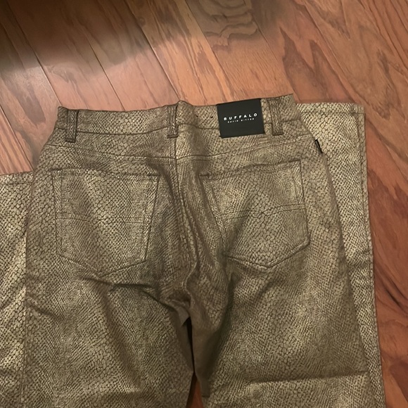 Buffalo David Bitton Pants - Picture 6 of 6